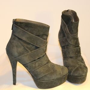 Bruno Magli Women's Ankle Boots Size 7 1/2  Green